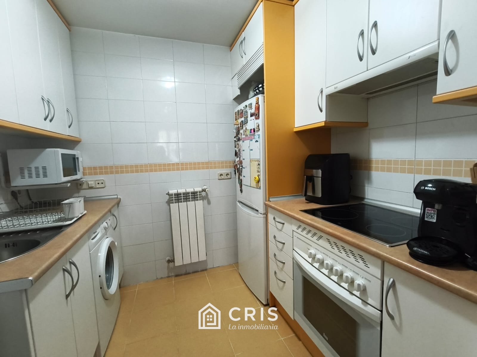 Vivienda de 2 dormitorios, 2 baños completos, plaza de garaje y cuarto trastero. — foto 5