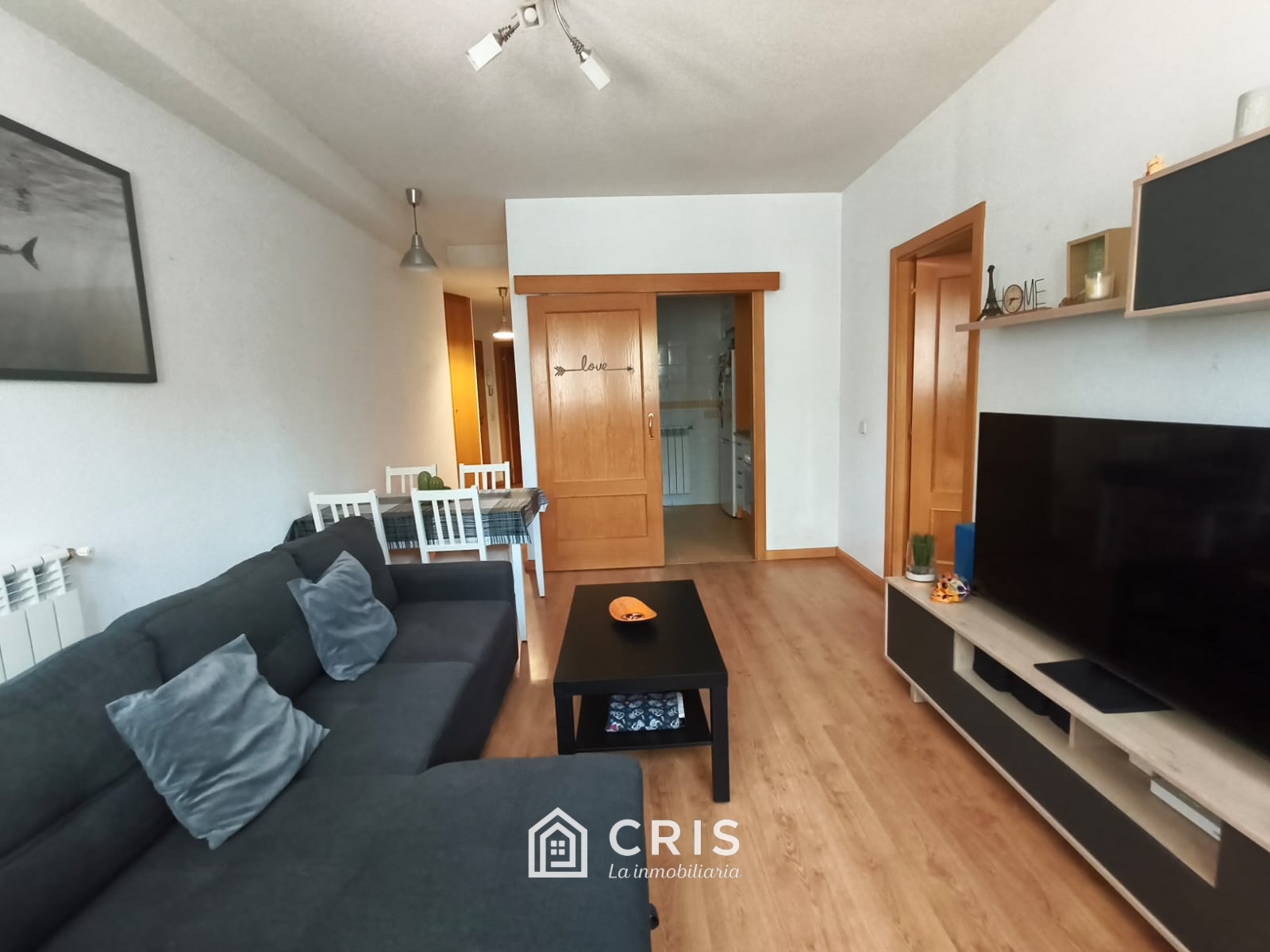 Vivienda de 2 dormitorios, 2 baños completos, plaza de garaje y cuarto trastero. — foto 3