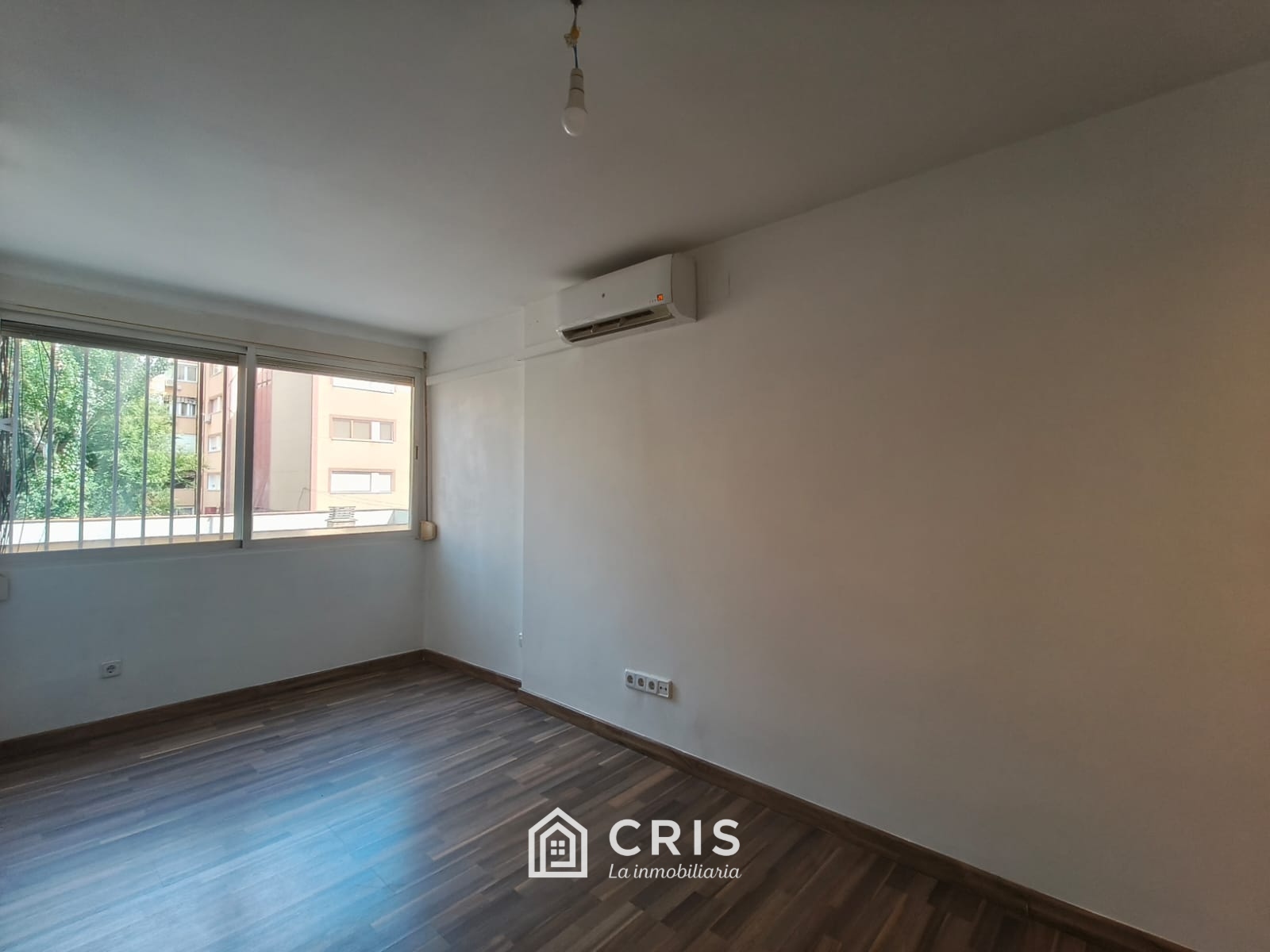 Valleaguado magnífica vivienda de 2 dormitorios (antiguamente 3), amplio salón de 20 metros cuadrados con terraza incorporada, cocina amueblada con tendedero incorporado — foto 5