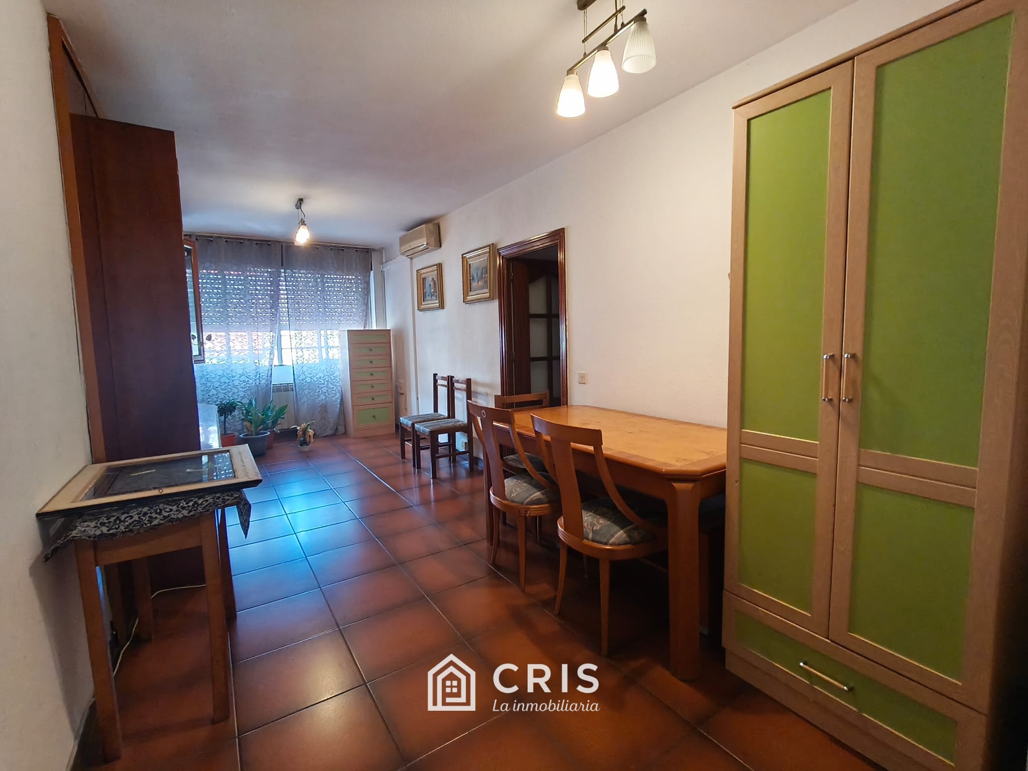 VIVIENDA DE ESQUINA, TOTALMENTE EXTERIOR, ZONA CENTRO (JUAN DE LA CIERVA) DE 65 M², DISTRIBUIDA EN AMPLIO SALÓN CON TERRAZA INTEGRADA, 3 DORMITORIOS, COCINA AMUEBLADA CON TENDEDERO, BAÑO COMPLETO. 3ª PLANTA SIN ASCENSOR. — foto 5
