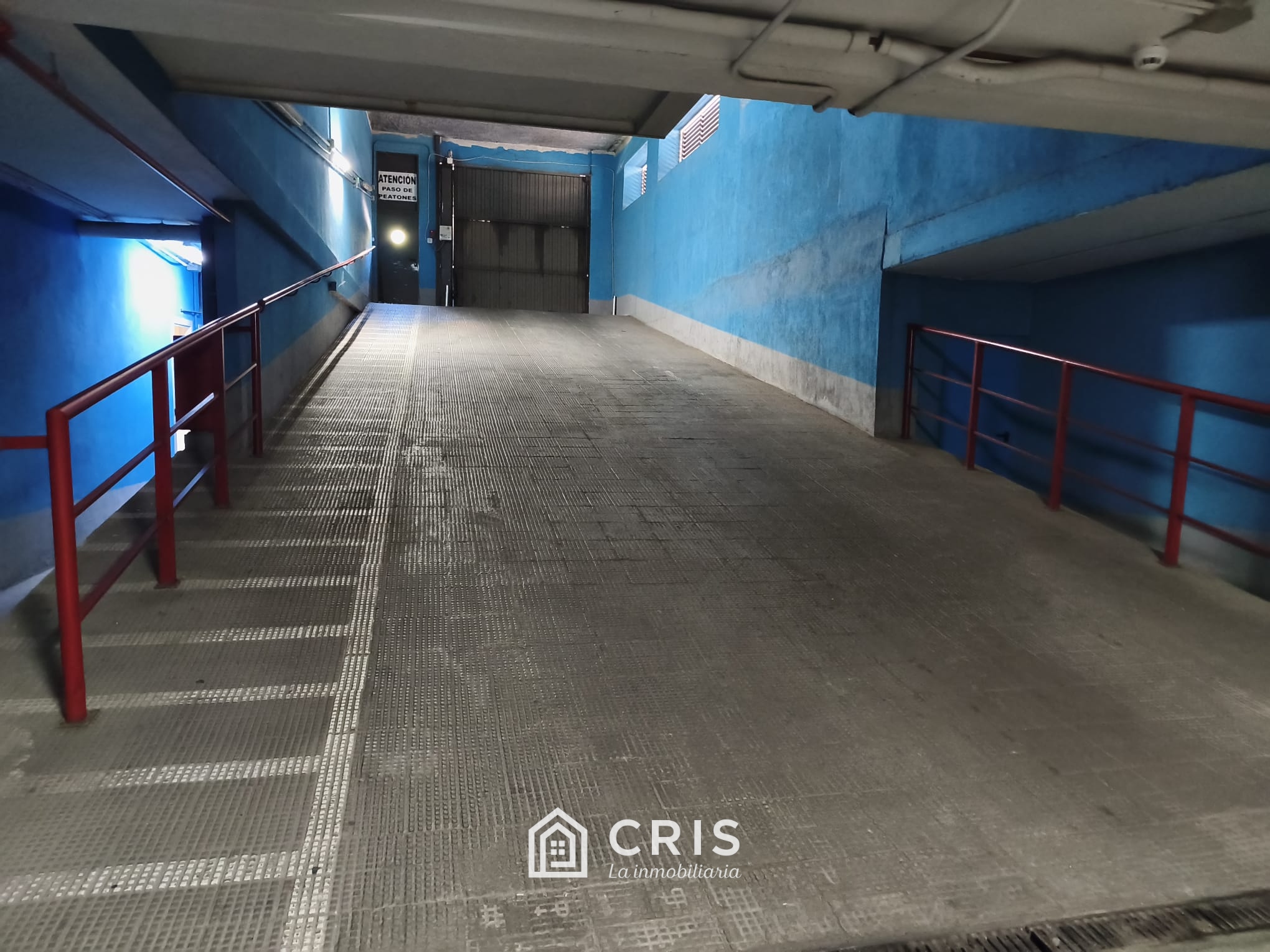 ¡EXCELENTE PLAZA DE GARAJE EN EL CENTRO DE SAN FERNANDO DE HENARES!
Se vende cómoda plaza de garaje SITUADA EN LA PLANTA SOTANO 2 de un recinto privado, ideal para facilitar tu día a día. — foto 5